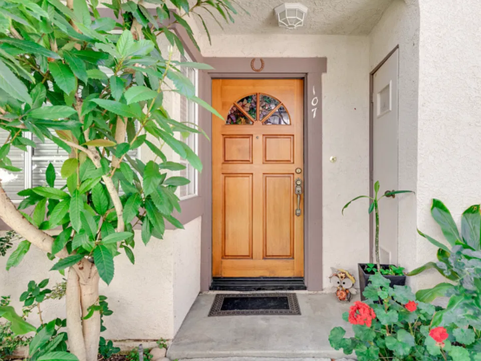5544 Las Virgenes Rd #107