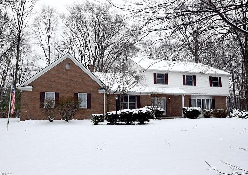 1st image of 2600 Hidden Lakes Dr NE