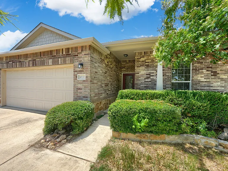 10233 Pyrite Dr — Photo 2
