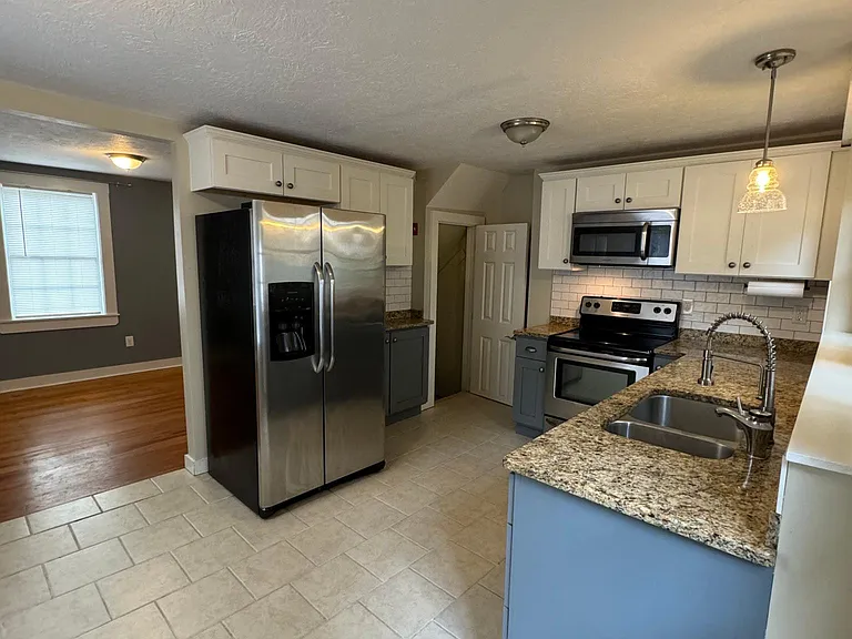 122 Raleigh Way — Photo 5
