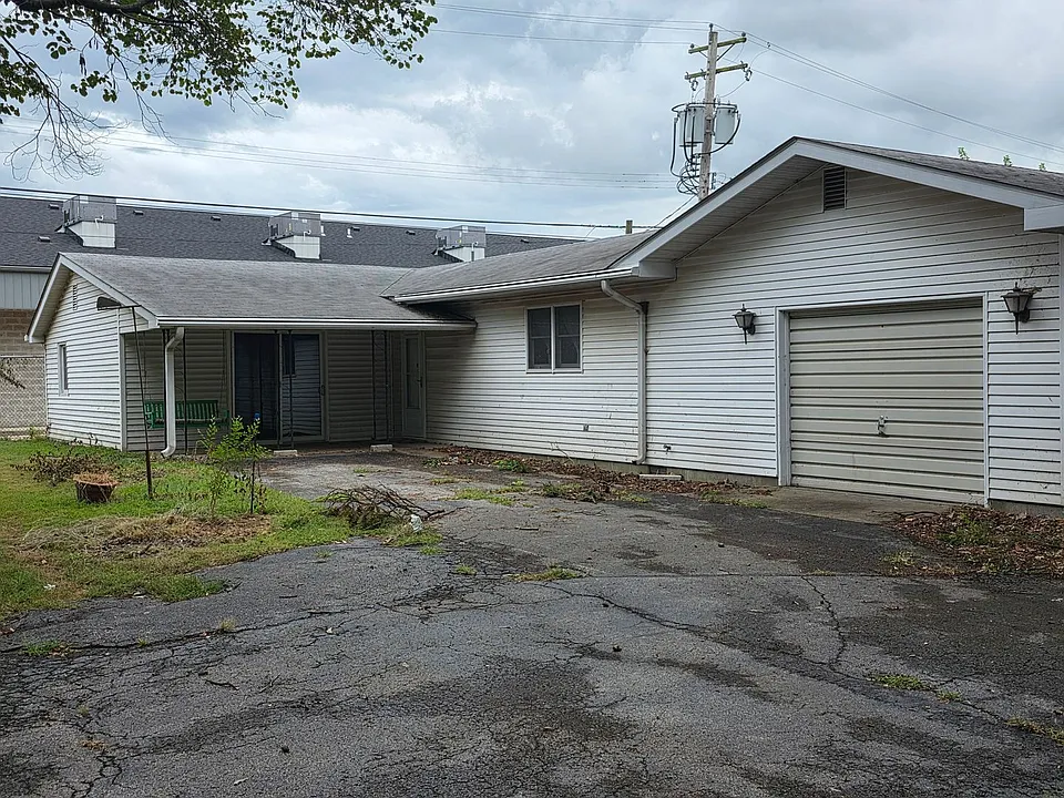341 Avalon St