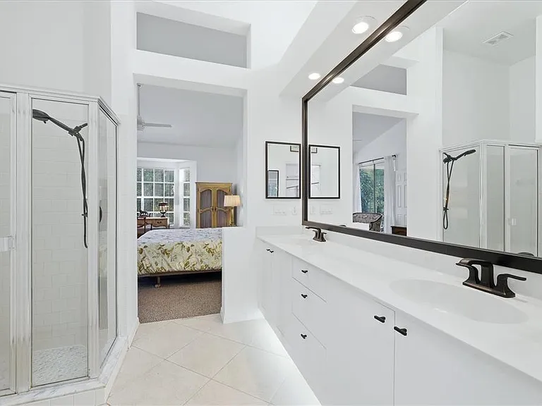7630 Whitebridge Gln — Photo 15