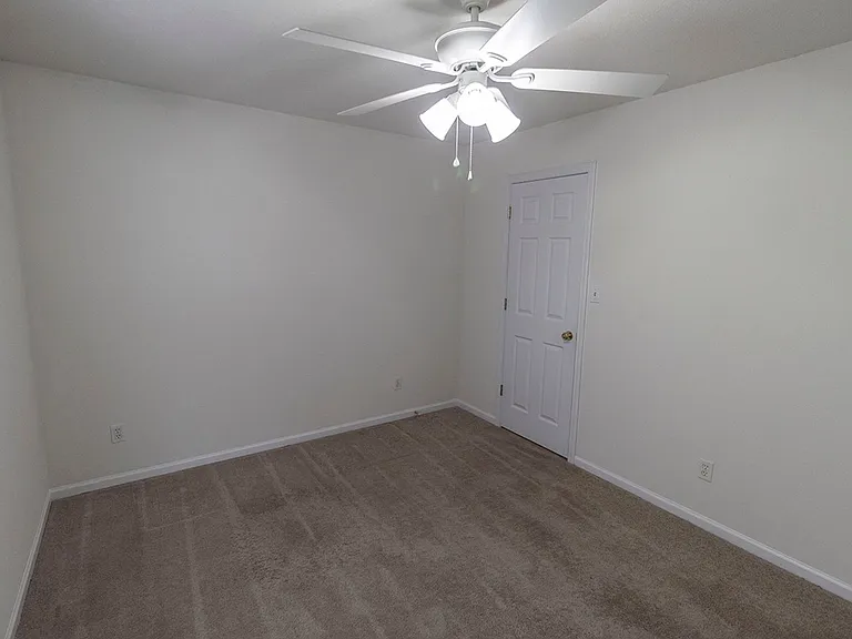 3334 Saint Charles Rd — Photo 9