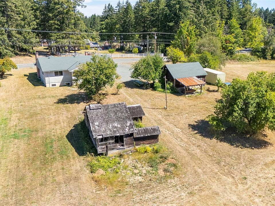 1st image of 4030 Gibbins Rd
