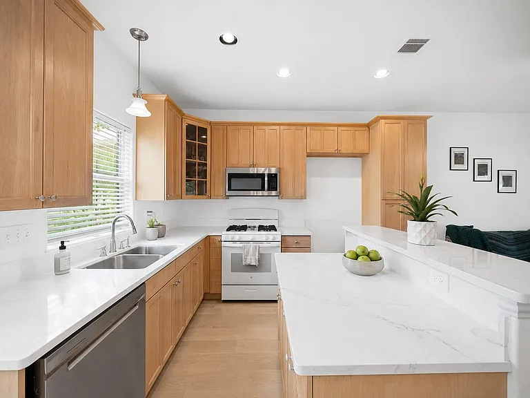 5209 Evans Ave #A & B — Photo 36