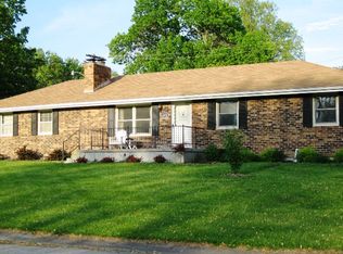 1821 Deringer Dr, Chillicothe, MO 64601