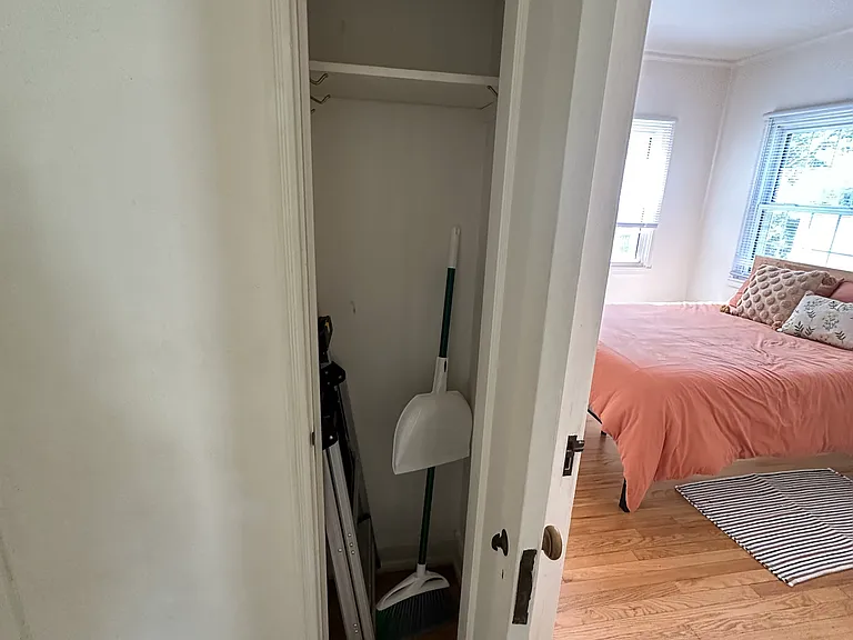 514 W Lakeside St — Photo 20