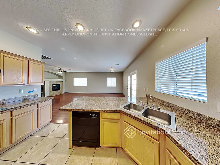 4441 Rockaway Beach St — Photo 9