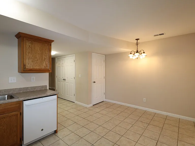 403 John Sutherland Dr — Photo 6