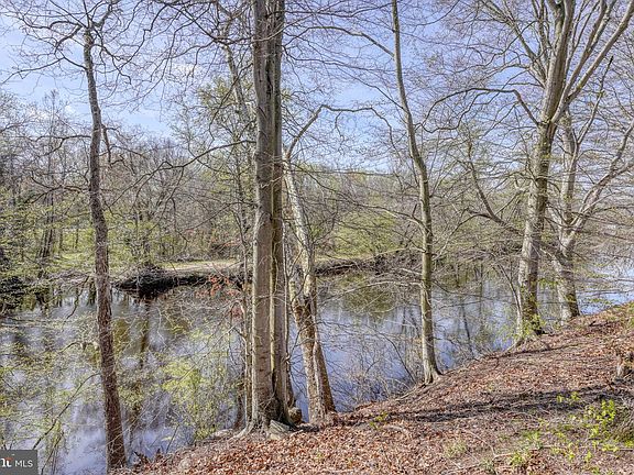 4th image of 31729 W Edge Rd