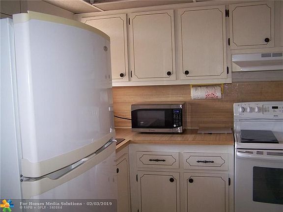 3rd image of 9750 Sunrise Lakes Blvd APT 308