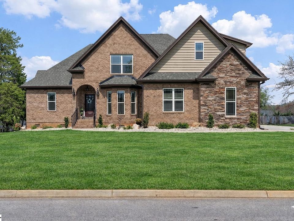 1st image of 207 Poplar Ridge Rd