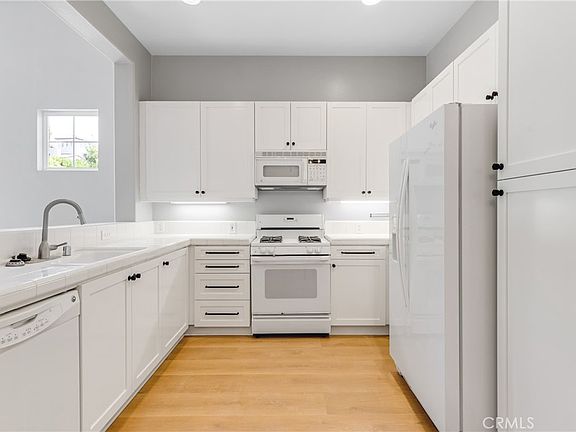 5th image of 14 Celano Ct