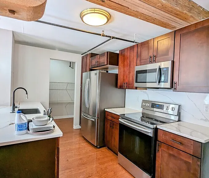 1223 Union Ave #501 — Photo 3