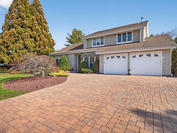 2nd image of 18 Chardonnay Road