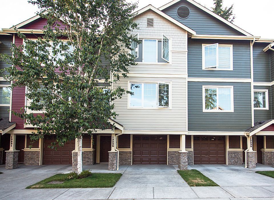 1st image of 13235 101st Ln NE