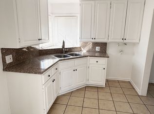 Flora - Fishburn, Bell Gardens, CA 90201