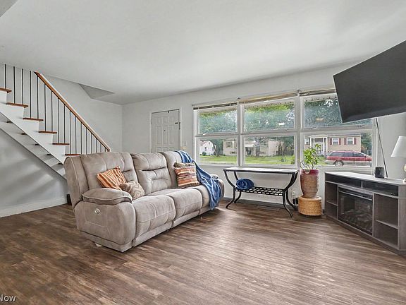 5th image of 3278 Tod Ave NW