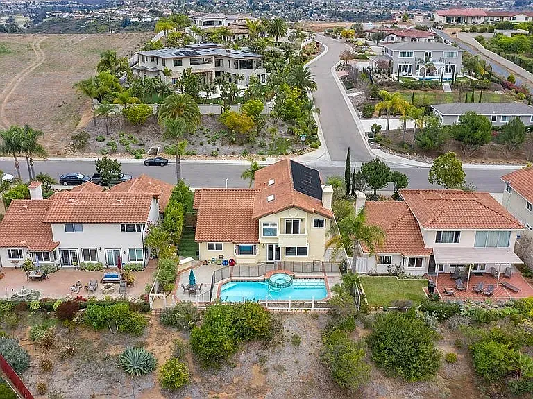 1588 Bella Vista Dr — Photo 8