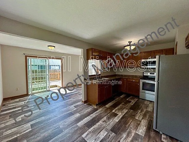 4322 Strawflower Dr — Photo 9
