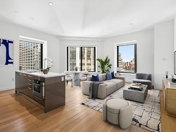 75 Wall St #22O, New York, NY 10005