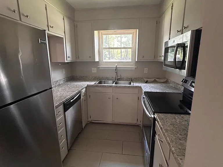 228 Miami St — Photo 21