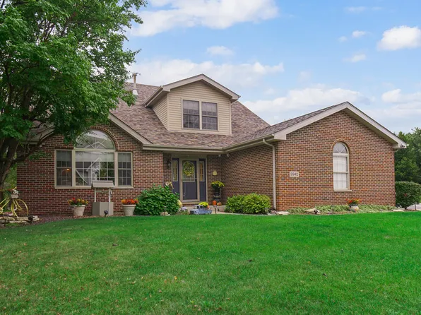 9942 Forest St, Dyer, IN 46311