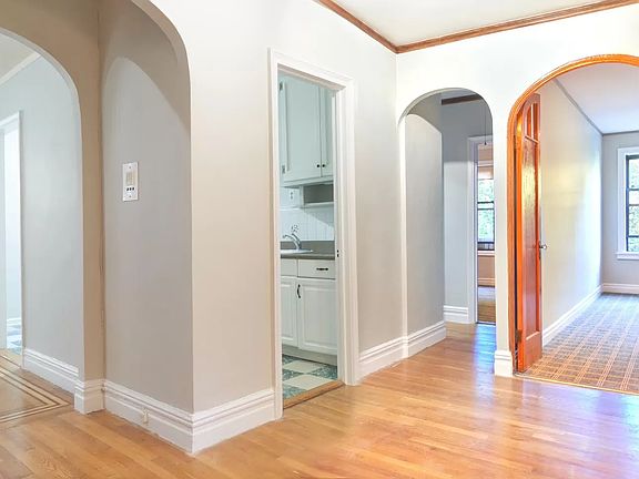 5th image of 4410 Cayuga Ave APT 3D