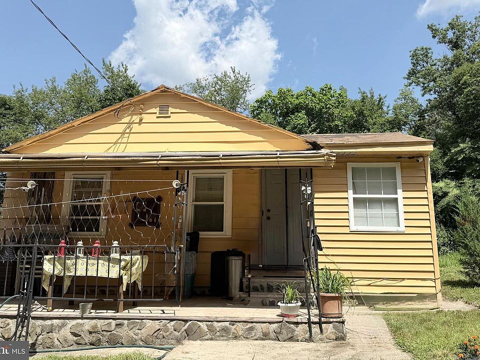1st image of 17 Kersey St