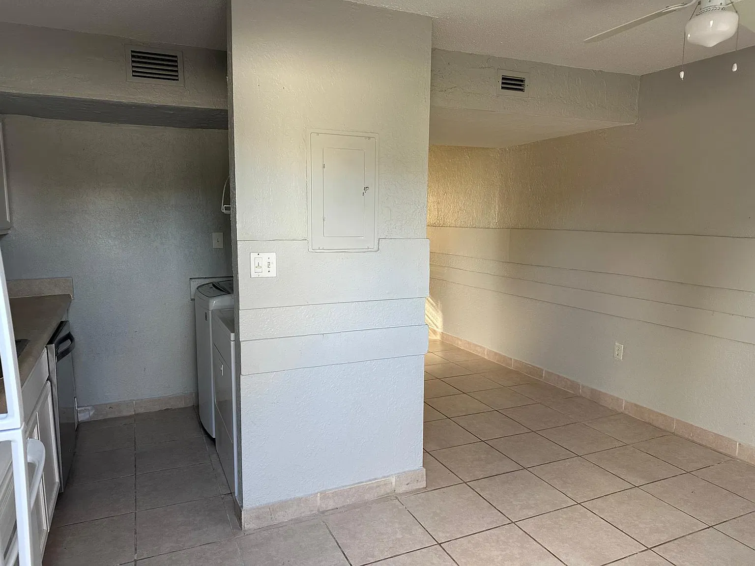 50 Needle Blvd — Photo 3