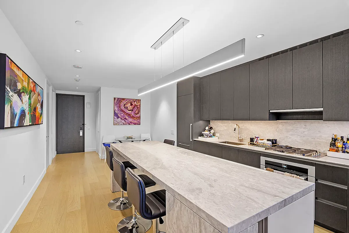 Building Photo - 15 Hudson Yards #28J