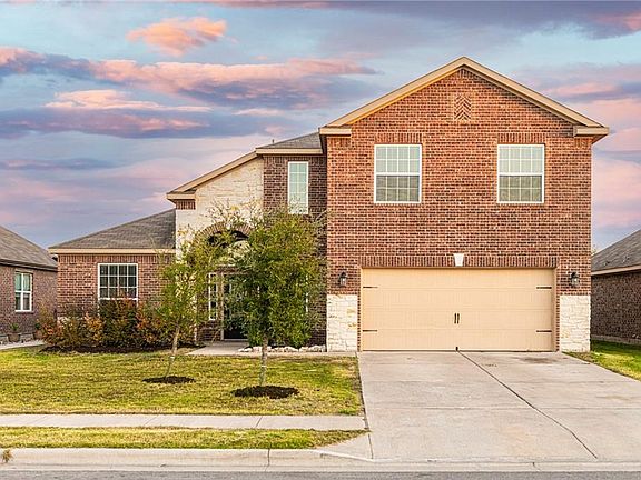 2nd image of 1229 Twin Estate Dr