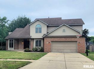 307 Breckenridge Rd, Chatham, IL 62629