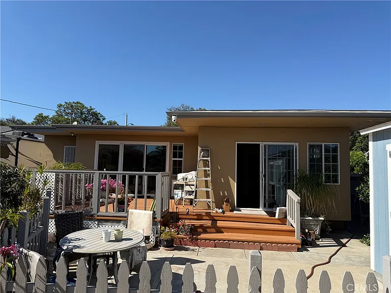 628 W Floral Dr — Photo 13