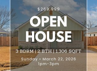 207 Lock Ln, Bryan, TX 77803