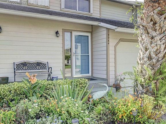 2nd image of 3244 NE Holly Creek Dr