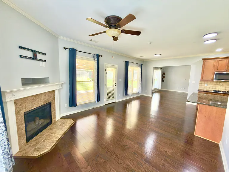 570 Winding Valley Cv — Photo 6
