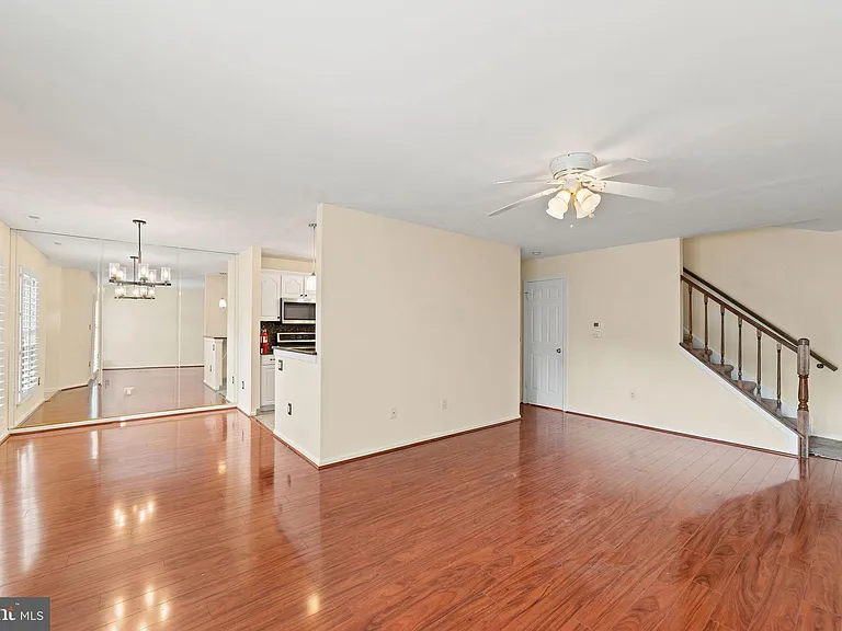 254 Steeplechase Ct — Photo 9