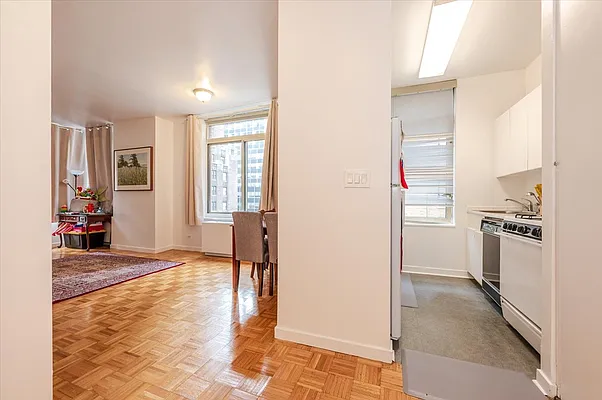 Sold by Berkshire Hathaway HomeServices Laffey International Realty | media 8