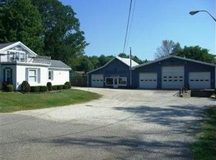 4042 Waterloo Rd, Atwater, OH 44201