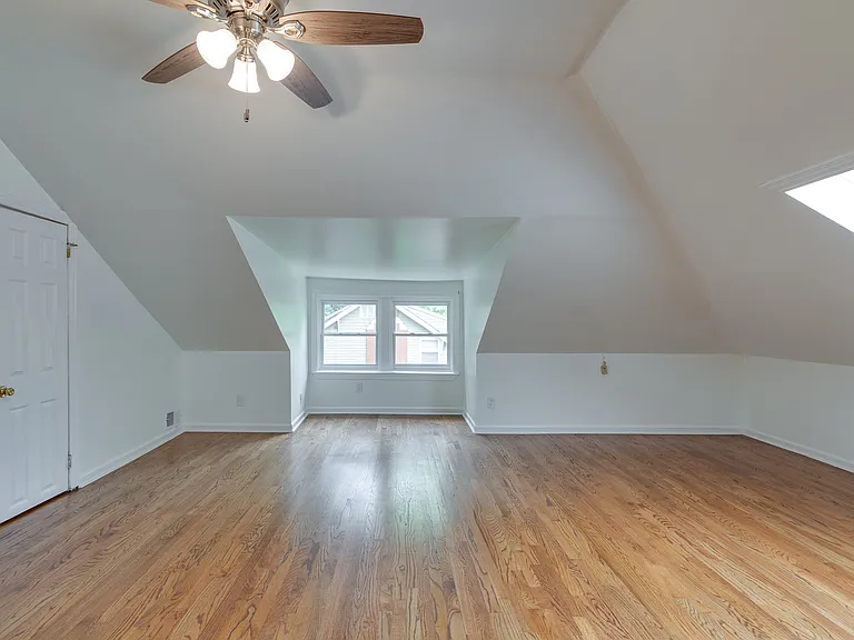 186 S Belvedere Blvd — Photo 33