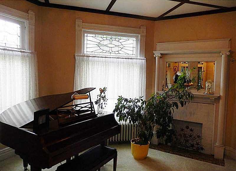 514 Loucks Ave, Scottdale, PA 15683 Zillow