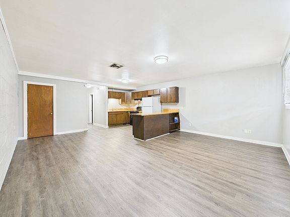 5th image of 321 Bellot St #B