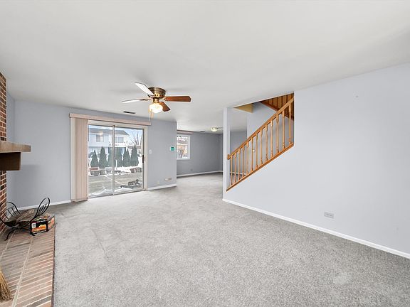 2nd image of 152 Oakhurst Rd