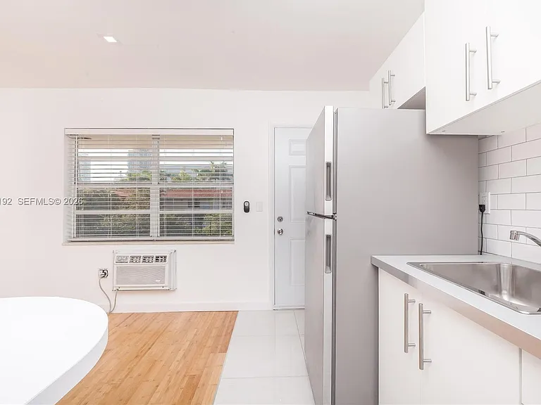 345 Michigan Ave #20 — Photo 15