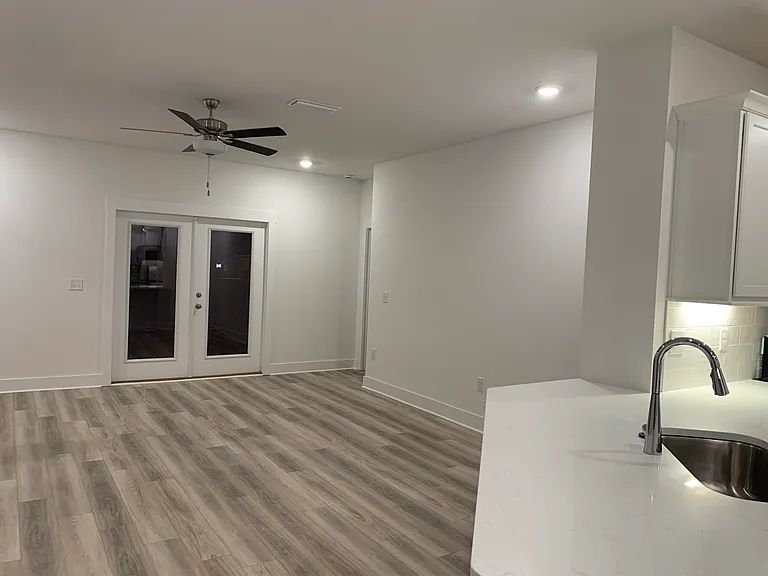 222 Bronze St — Photo 5