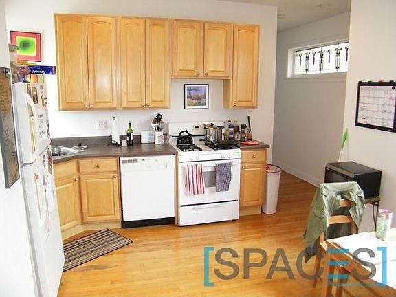 2nd image of 3453 N Bosworth Ave APT 3F