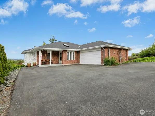 822 SW Fairhaven Avenue, Oak Harbor, WA 98277