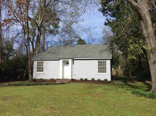 207 Oxford Ln, Longview, TX 75601