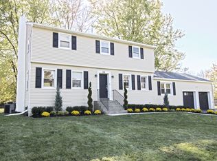 34 Woosamonsa Rd, Pennington, NJ 08534